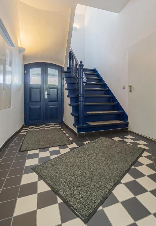 Modernes Apartment - Zentral, Ruhig, Wlan, Netflix, Kueche, Schreibtisch, Parkplatz, Waschtrockner Cottbus Exterior foto